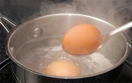 煮鸡蛋要煮几分钟才熟（煮鸡蛋需要多长时间）