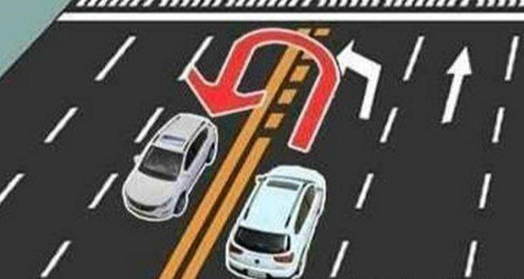 在左转车道掉头需要等左转绿灯吗(左转掉头车道绿灯左转了扣分吗)