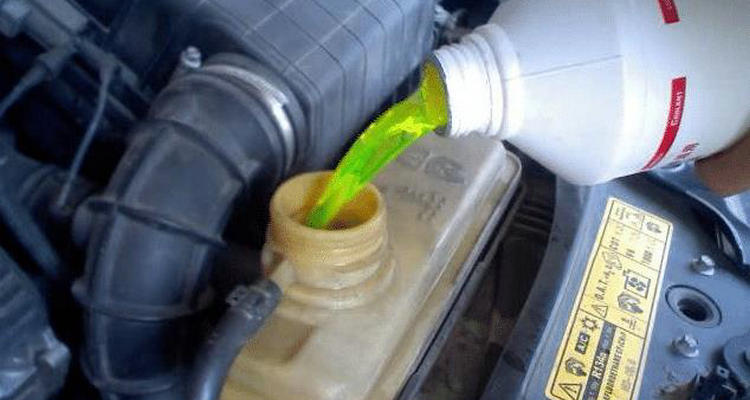 汽车防冻液自己怎么更换