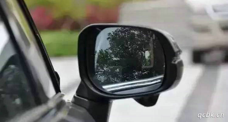 汽车后视镜自动折叠失灵怎么办(汽车后视镜自动折叠键是哪个键)