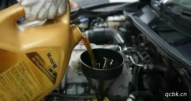 汽车全合成机油可以加摩托车吗(摩托车全合成机油多长时间换一次)