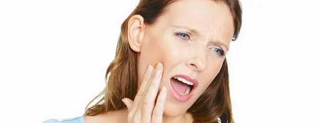 夜里牙疼教你一分钟快速止疼（半夜牙痛怎样才能最快缓解？）