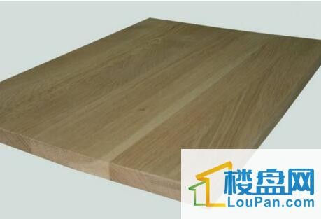 实木板和密度板有什么区别(密度板贵还是实木板贵)